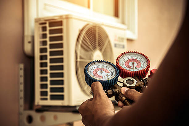 Professional Hvac technician working in Rochelle, GA